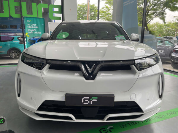 VinFast VF9 Plus 2023 Trắng 84km nội thất xanh - Hình ảnh 11